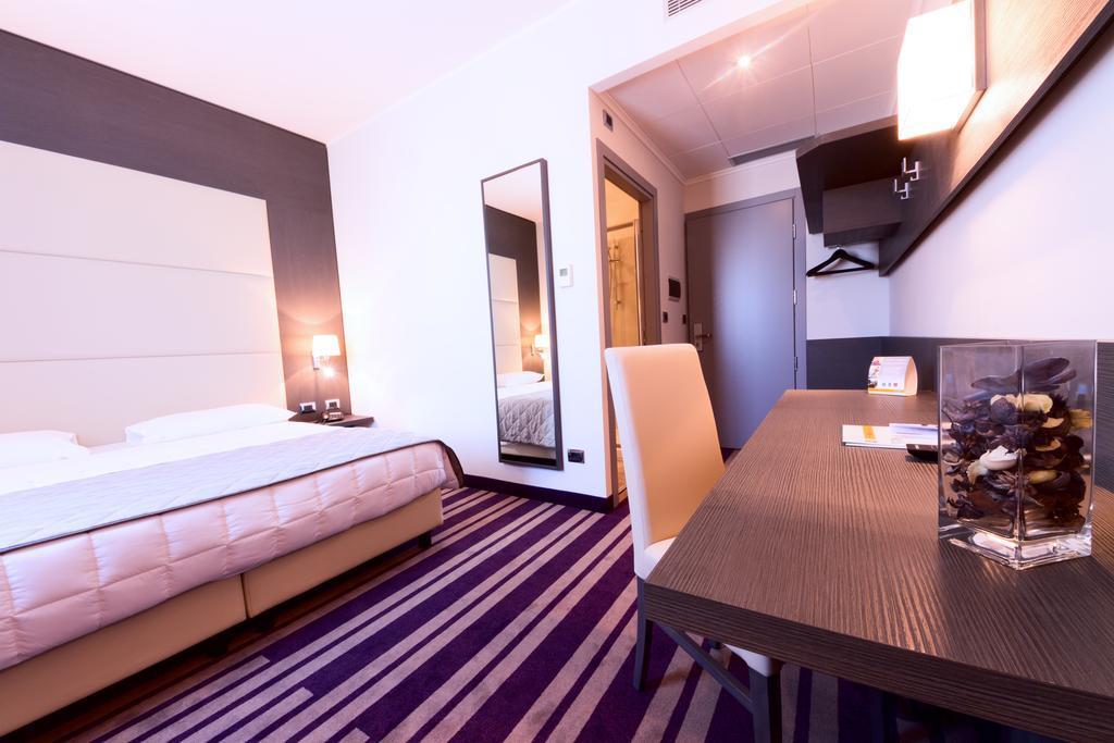 Quality Hotel Green Palace Monterotondo  Exterior foto